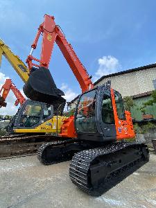 HITACHI ZX135US-1