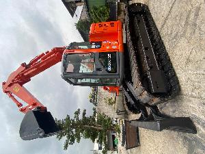 HITACHI ZX135UR-1