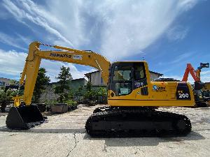 KOMATSU PC200-8N1